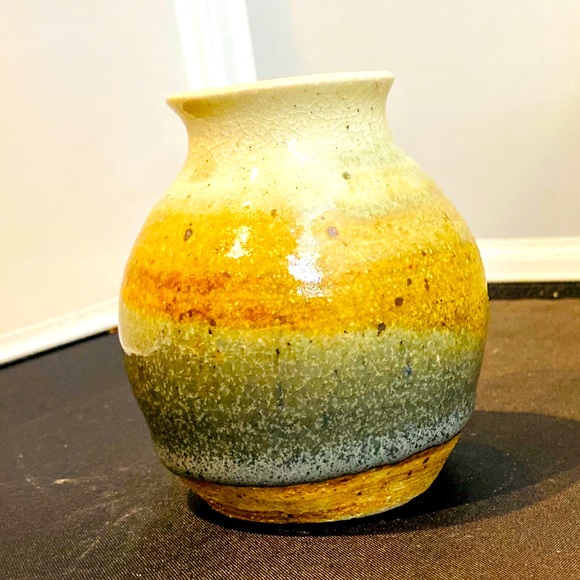 Small Vintage Hand Made Vase - Picture 7 of 8